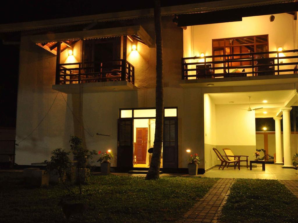 Helis Place Unawatuna Exterior photo